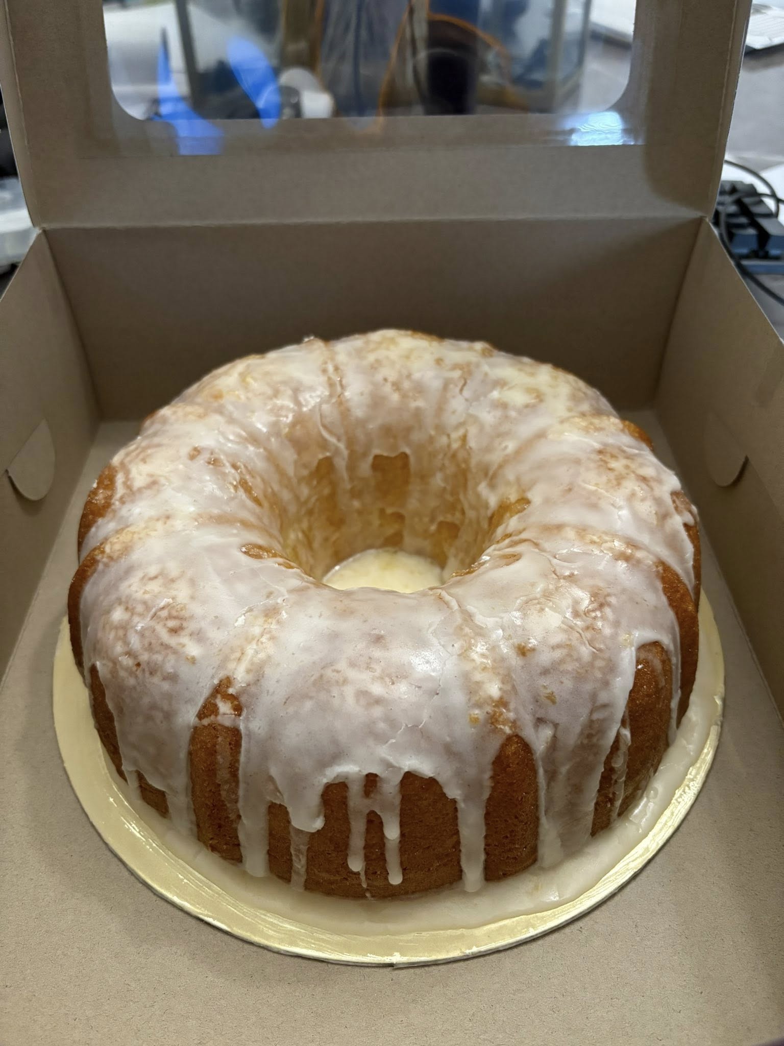 LEMON BUNDT CAKE
